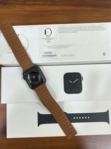 Apple Watch - Excellent Condition