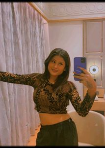 Women Crop Top 😍