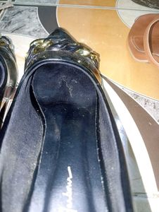 Chic Black Ballerinas