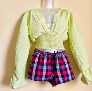 Size M🎁Buy 2 Get 1 Free 🎁 Trendy Green Crop Top