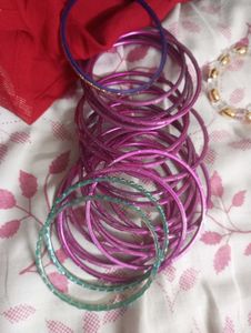 Mix Churi Of Different Colour Only In ₹199