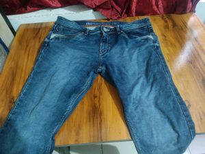 Twills Denim Jeans | Size 34