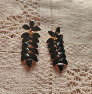 Black statement Earrings (Women)