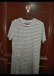 Women&#39;s White Black Lining Design  Dress