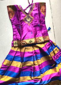 Kanchipuram Silk Pavadai Sattai