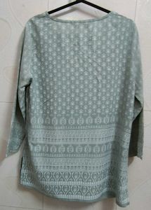 4 Tops For Women