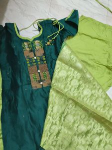 Green Kurtha Set