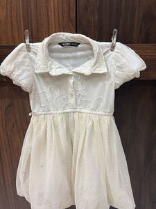 Pack Of 2 White Embroidery And Red Heart