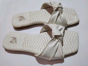 Comfortable flats for ladies and girls