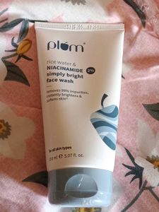 Plum Rice Water & Niacinamide Face Wash
