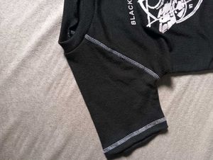 Graphic Print Crop Top