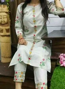 Floral Embroidered Kurti Set