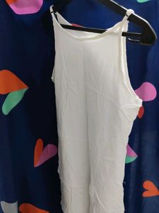 White Sleeveless Kurti