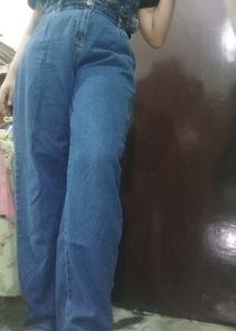 Mom Fit Jeans (Blue)