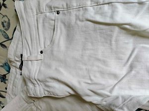White Skinfit NuoN Jeans