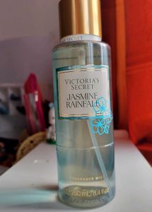 VS Jasmine Rainfall Body Mist