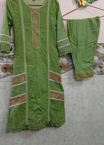 Green Embroidered Kurta Set