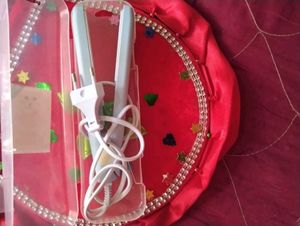 Mini Hair Straightener