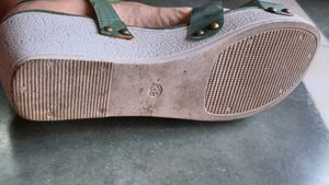 Stylish Olive Green Wedges