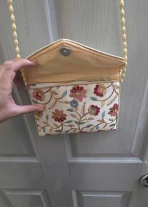 Floral Embroidered Clutch