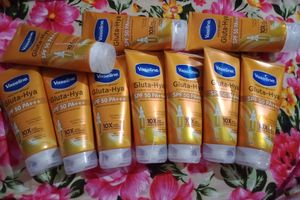 Vaseline Gluta Hya - Sunscreen 💛🌞Spf 50