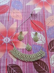 Sparkling Silver Jewelry Set