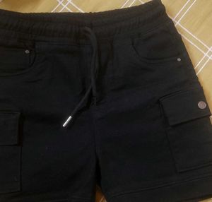 Black Cotton Women&#39;s  Denim Shorts