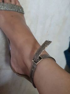 Soles partywear heels of size 39