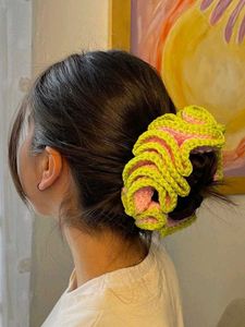 Mom&#39;s Made Woollen Scrunchies