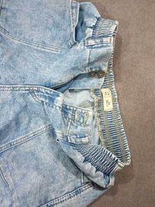 Cute Light Wash Jeans