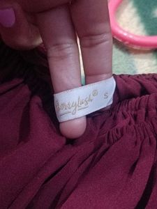 Off shoulder crop top