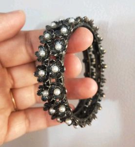 Floral Pearl Rustic Bangle