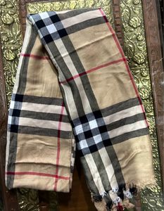 Burberry Classic Checks Scarf UNISEX