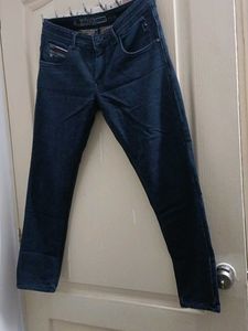 4-Zone Denim Jeans