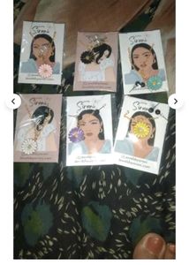 Daisy Flower Pendant Necklace