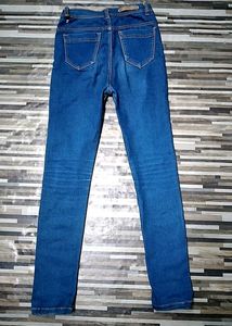 High Waisted Jeans