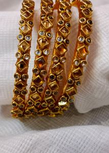 Golden Kundan 4 Bangles