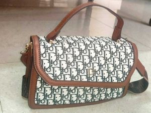 Trendy Patterned Crossbody Bag
