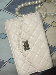Pretty Pearl Bag