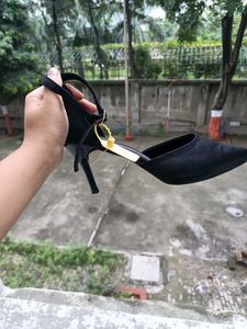 Velvet Pointed Toe New Heels