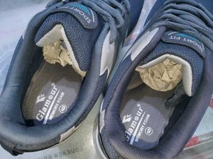 Lightweight And Comfortable Mens Shoes