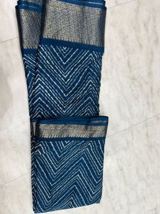 Printed Thread Work Saree With Blouse Piece
