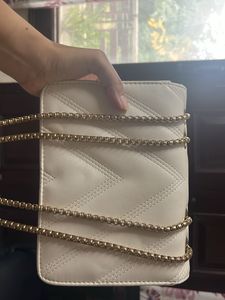 Chic White Chevron Crossbody Bag