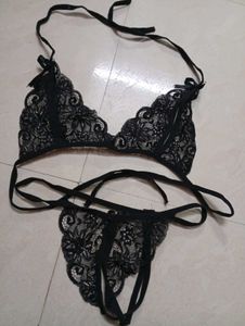 Sexy Cat Eye Lace Lingerie Set