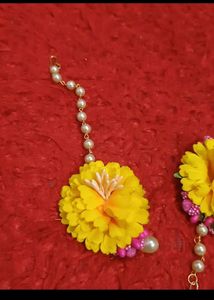 Haldi Special Tika And Bracelet
