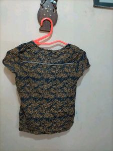 Printed Tee &amp; 3/4 Pant Set
