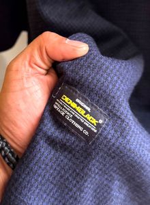 END AROUND Black T-Shirt