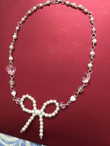 The Bow Necklace
