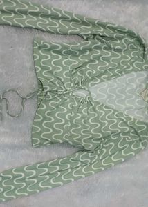 sage green 🍏 Crop Top