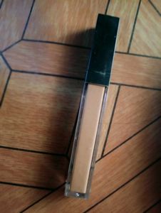 Mixed Concealer Lot &amp; lipliner , lipstick